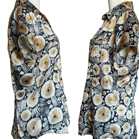 BCBG Designer Blouse Sz Med - Picture 8 of 13